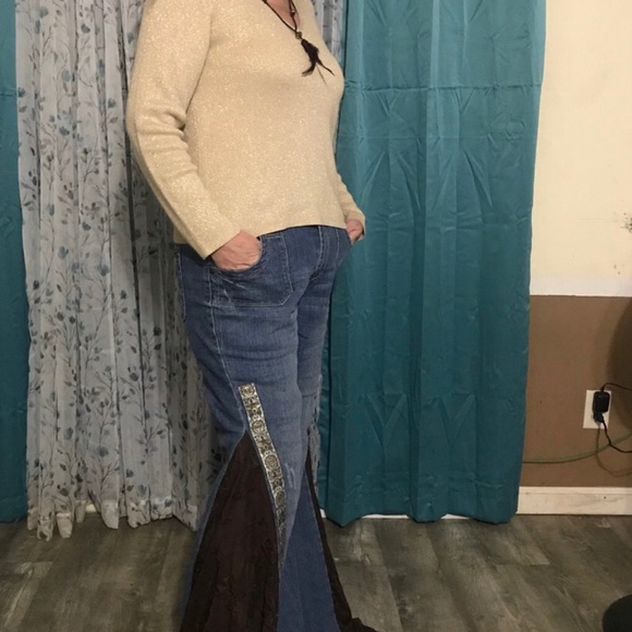 @Norma_allen has amazing pants!!!! - Picture 2 of 9